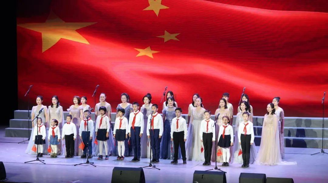 僵尸女友爱爬树